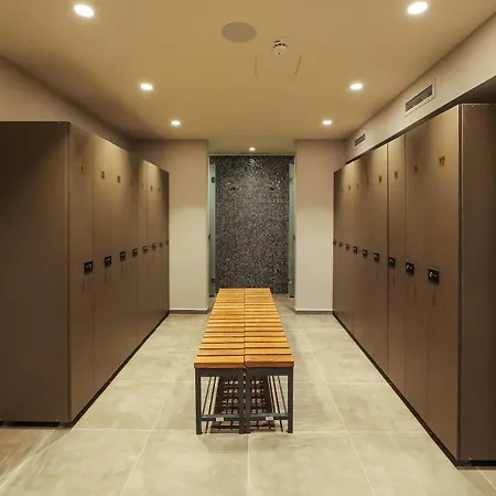 1br -balcony View -spa- Walk To Lift 아파트 *