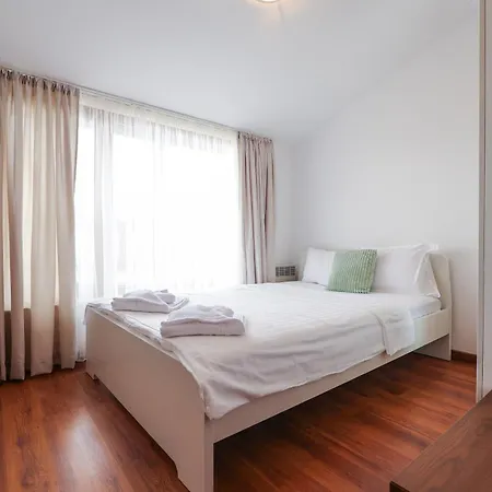 1br For 4 W Balcony View Near Lift