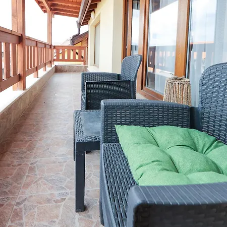 1br For 4 W Balcony View Near Lift Appartement