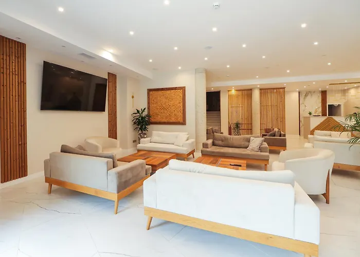 Stylish 1Br Bansko Balconyiwalk To Ski Lift & Spa *