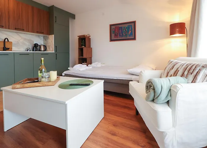 Bansko Nest 1BR Mountain View near Ski Lift Apartment Bansko