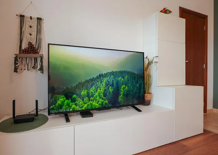 Bansko Nest 1BR Mountain View near Ski Lift Apartment